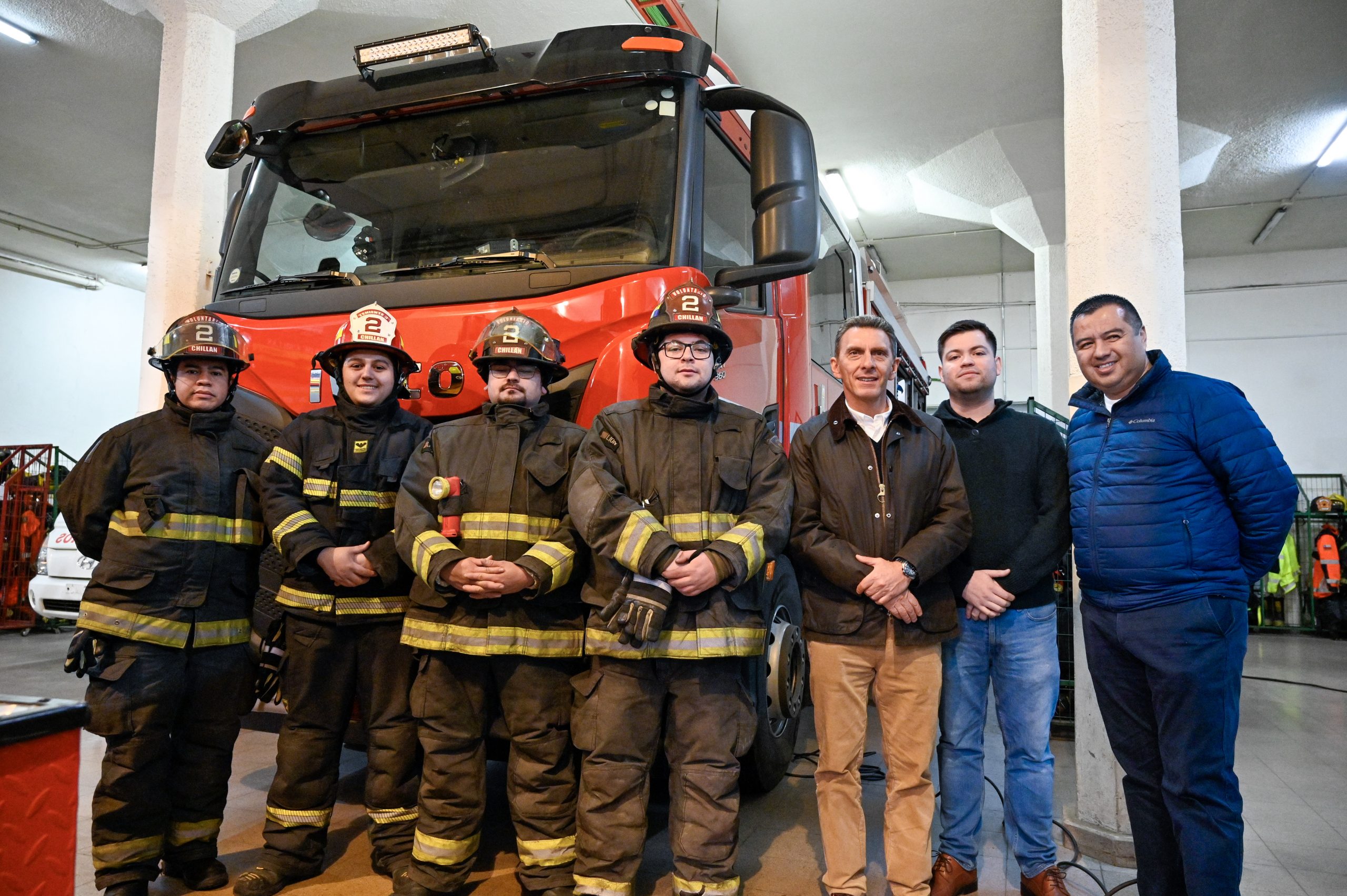 Llegó a Chillán el carro más moderno de la ciudad a la 2° Compañía de Bomberos