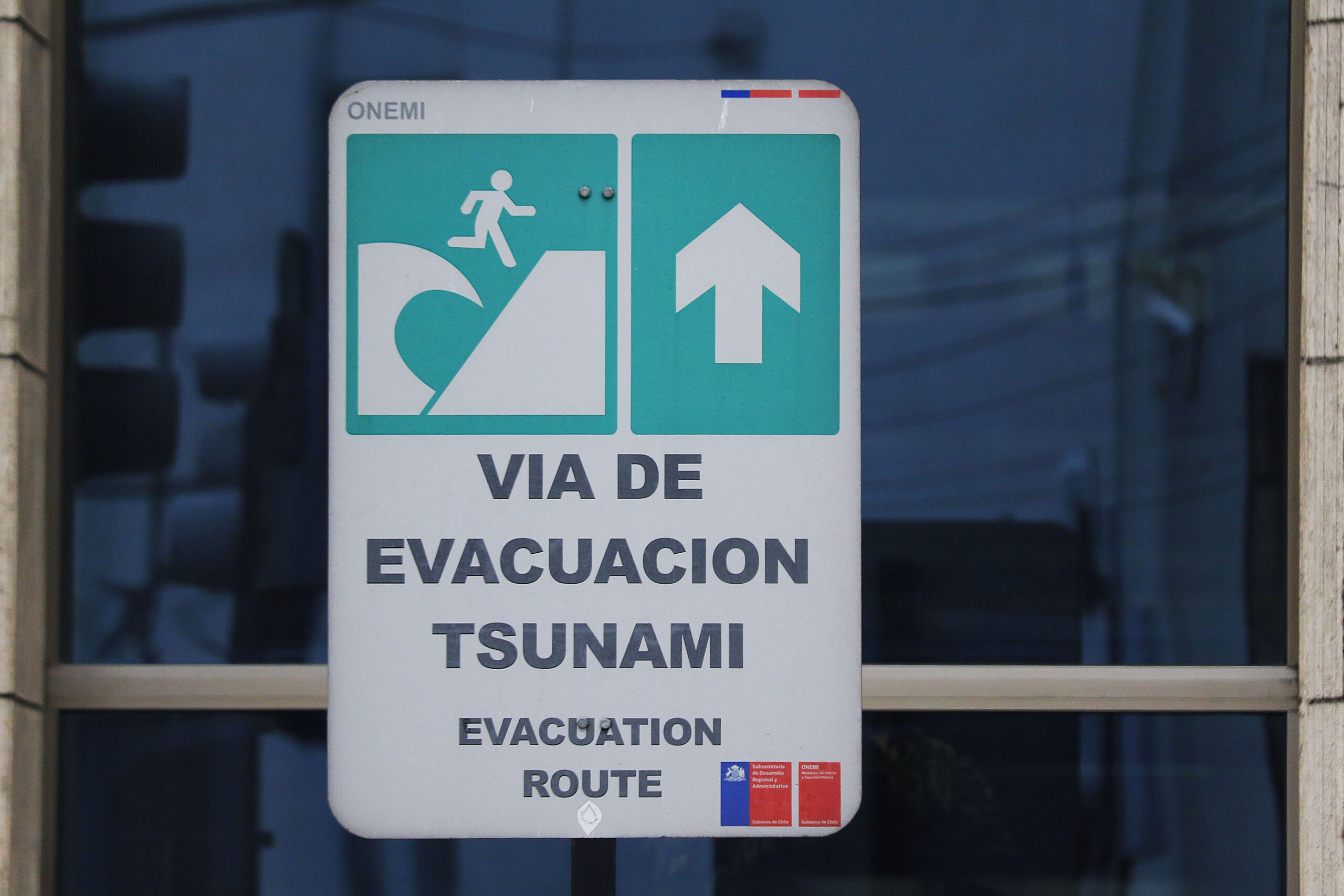 Evacuación preventiva en la costa de Ñuble: Alerta Roja por tsunami rige desde las 13:00 horas