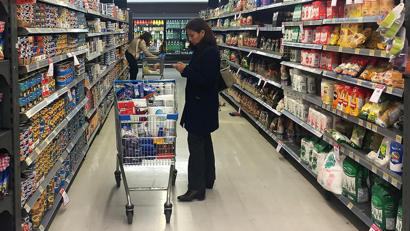 Ventas de supermercados caen 3,3% en Ñuble: la región entre las más golpeadas del país