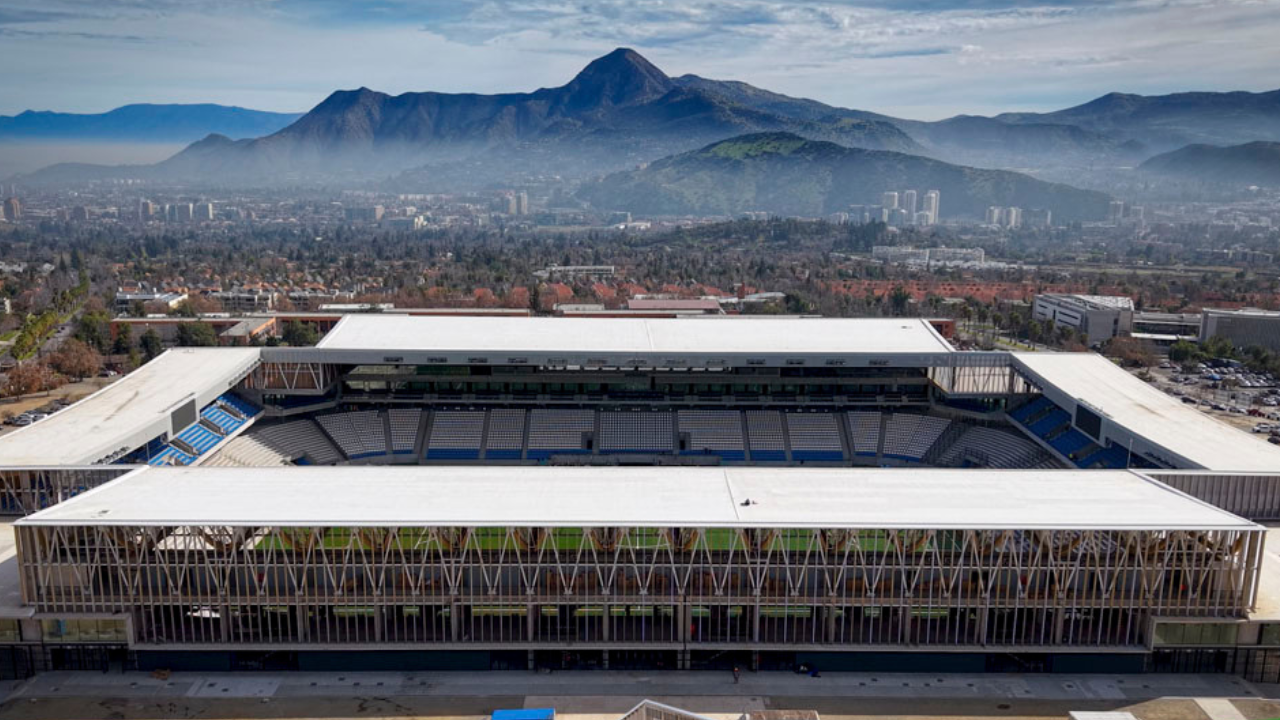 Ñublense no podrá inaugurar el «Claro Arena» frente a la UC