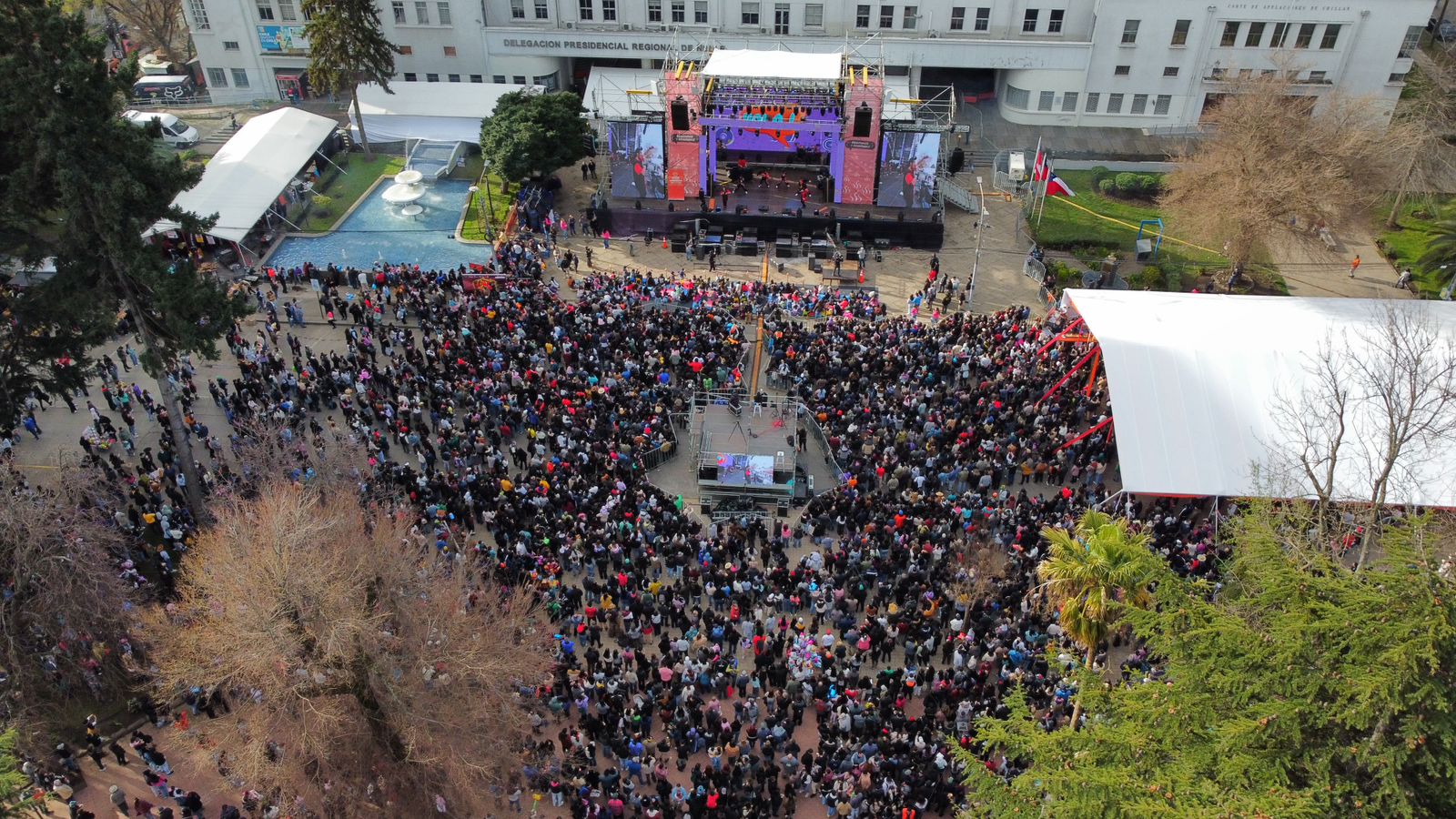 Fiesta de la Longaniza deja 200 mil asistentes, ventas por US$2 millones y polémica con los “toldos azules”