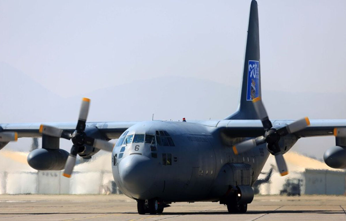Escándalo en la FACh: 20 funcionarios sancionados por negarse a volar avión con fallas