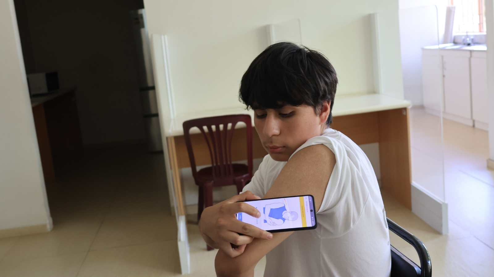 30 niños, niñas y adolescentes recibieron sus nuevos monitores continuos de glucosa en el Hospital de Chillán