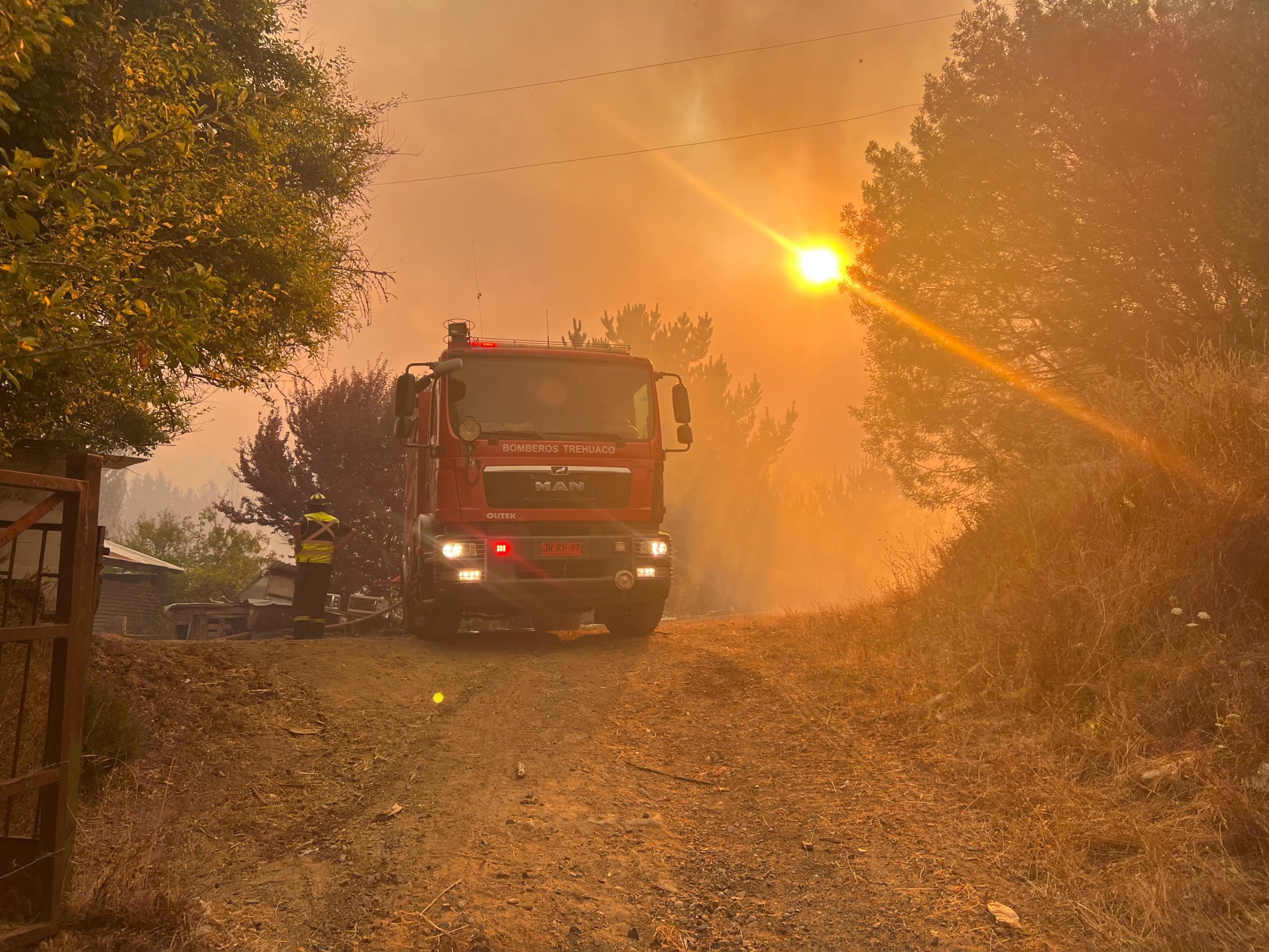 Hasta $1,9 millones por familia: anuncian nuevas ayudas tras incendios que arrasaron viviendas en Ñuble