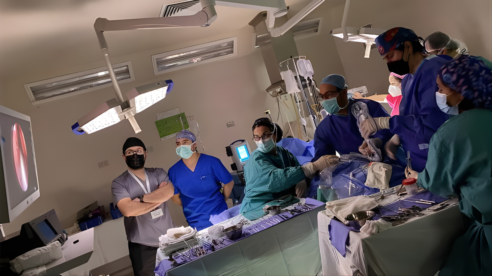 Cirugía inédita en Chillán evita abrir el cerebro