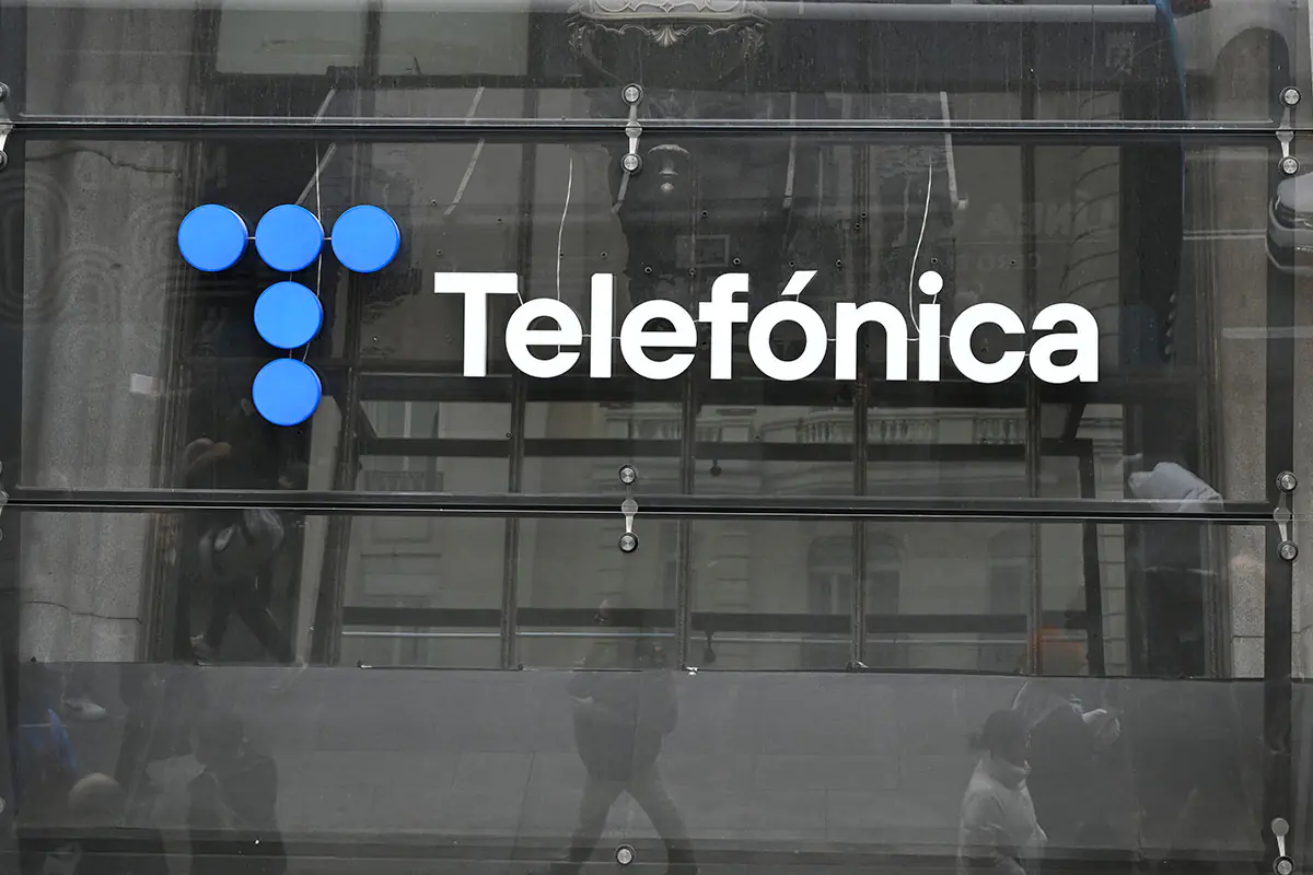 ¿Cambiará algo para los clientes? Telefónica vende Movistar y despeja dudas