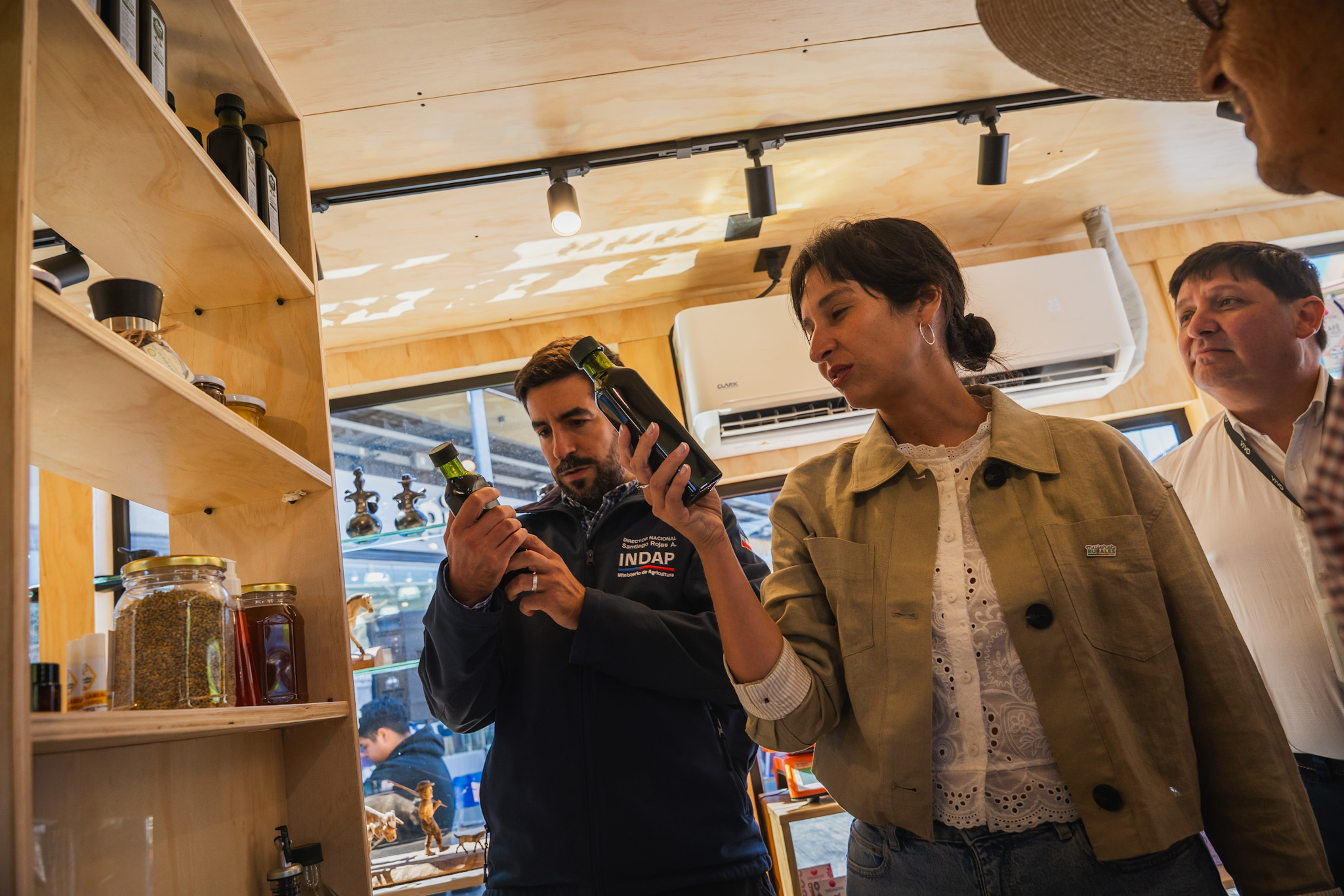 Agricultores de Ñuble estrenan nueva Tienda Campesina en el VIVO Outlet