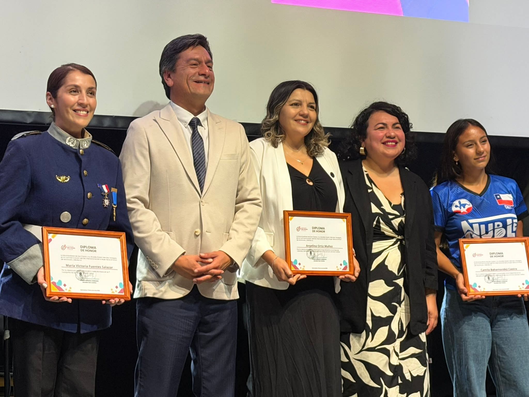 Más de 300 mujeres participaron en significativa conmemoración del Día Internacional de la Mujer en San Carlos