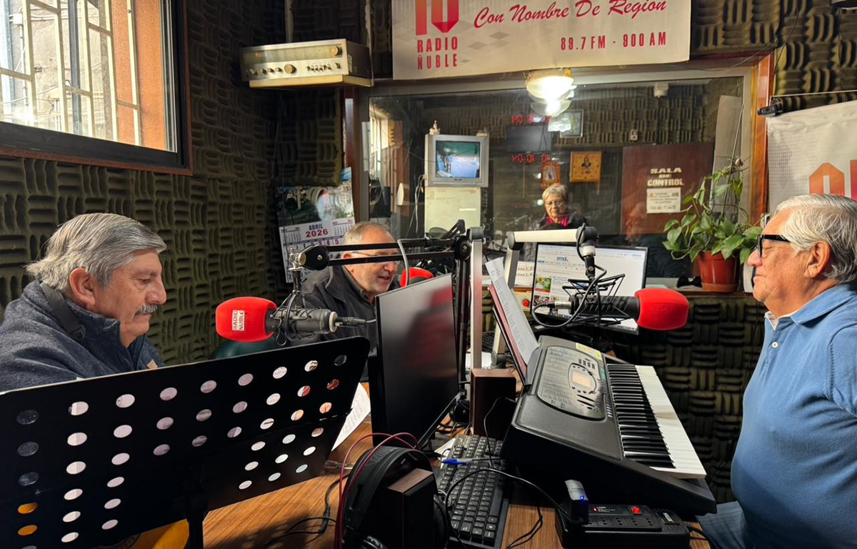 Radio Ñuble celebra 90 años con canción homenaje creada por Banda Renacer Musical