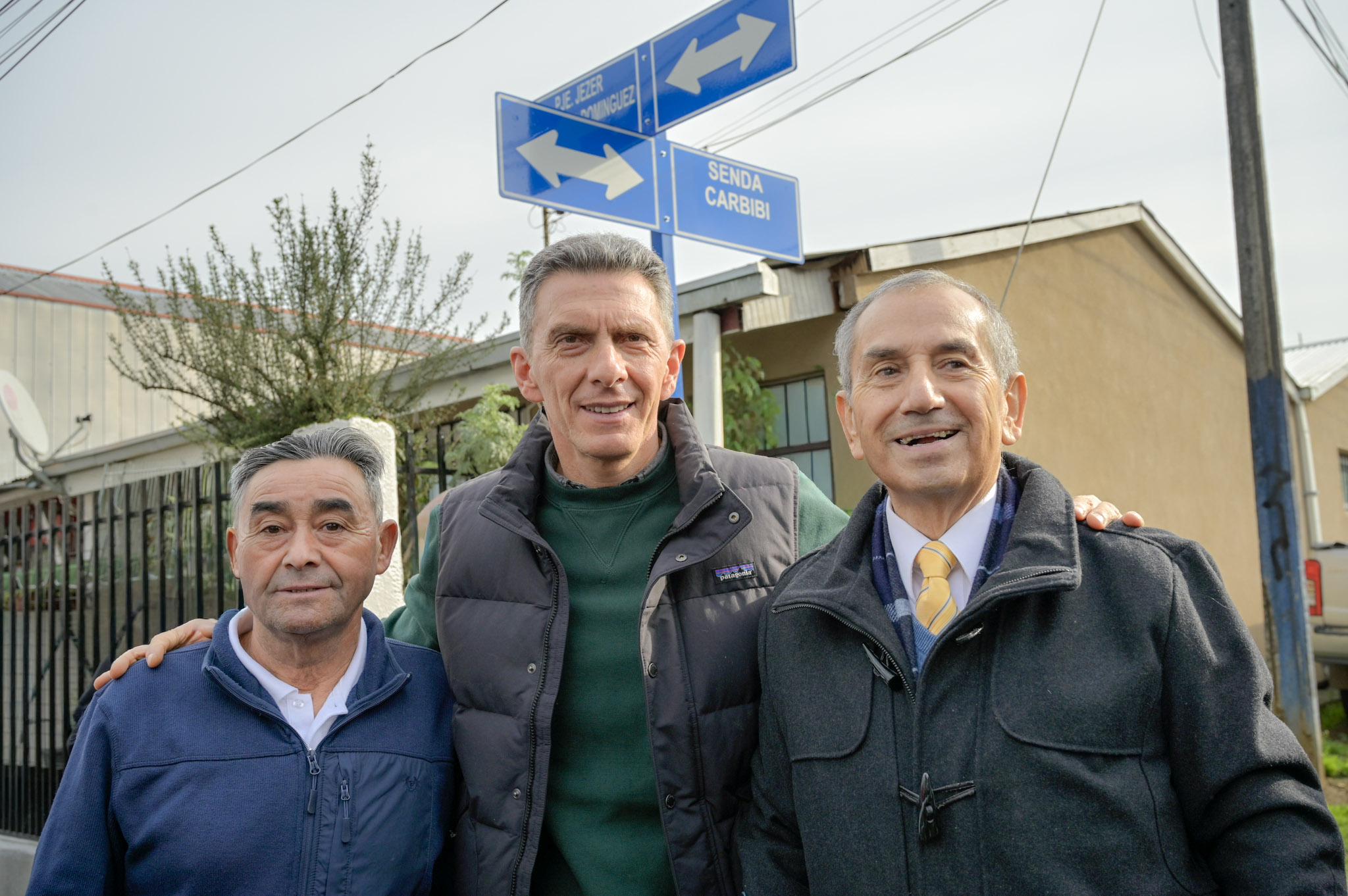 Municipio oficializa cambio de nombre de pasaje en homenaje a Jezer Sepúlveda.