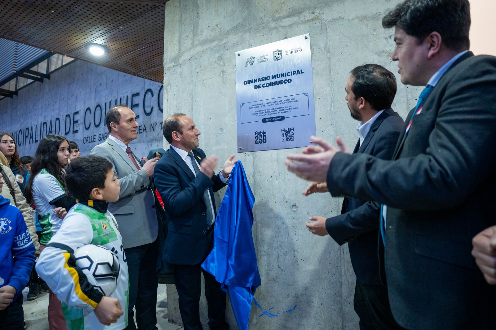 Coihueco inaugura gimnasio de primer nivel.
