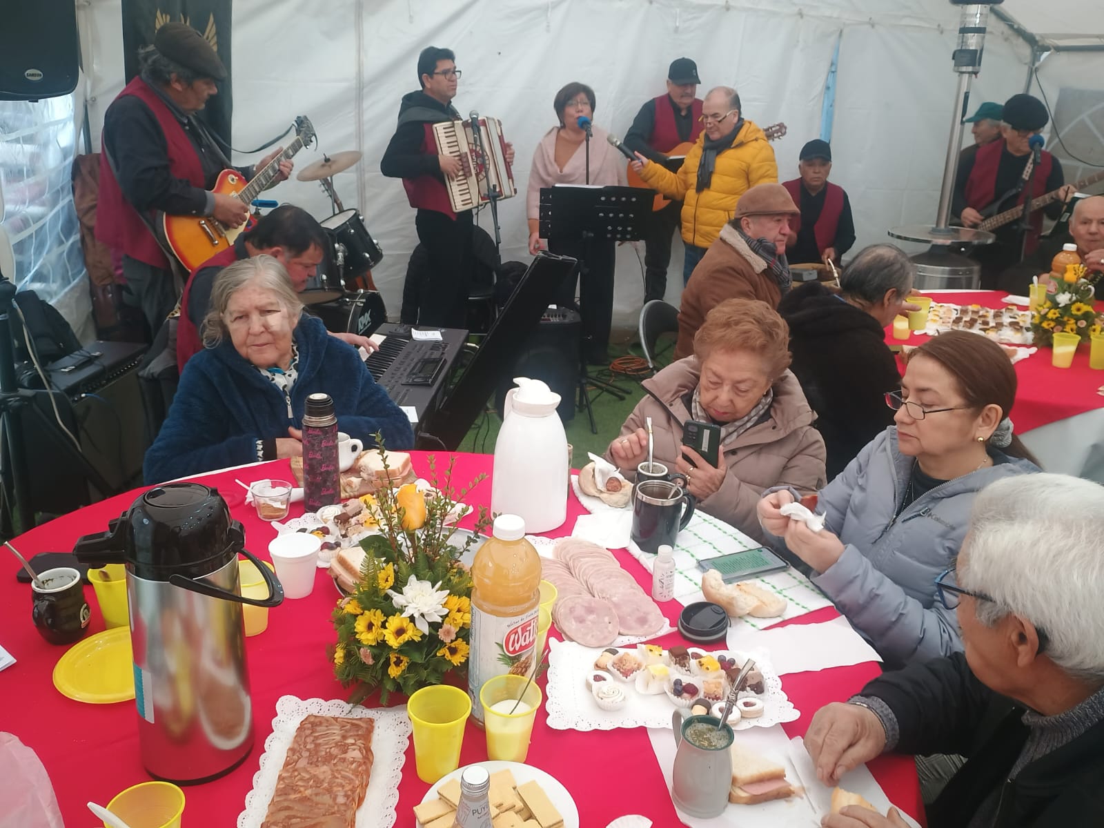 Se realizo la mateada en Radio Ñuble.