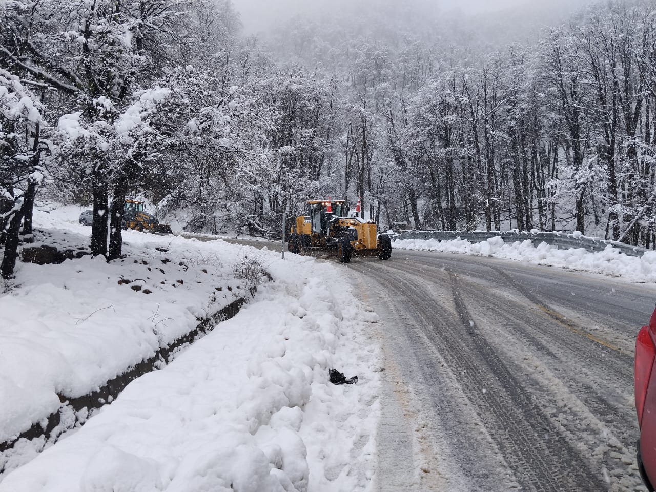 MOP despliega operativo de despeje de nieve en la ruta N-55.