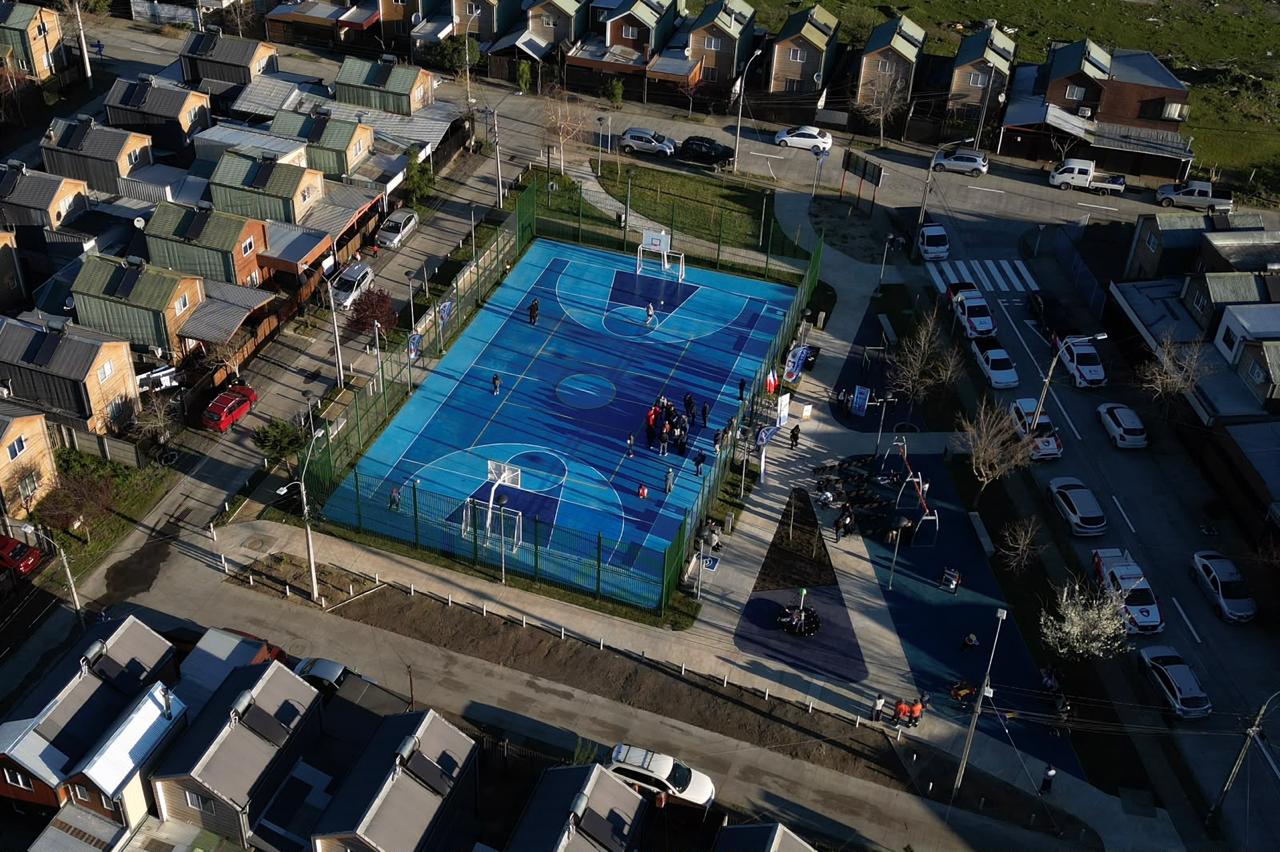 Villa el Canelo estrena renovada multicancha y área verde tras inversión de $152 millones