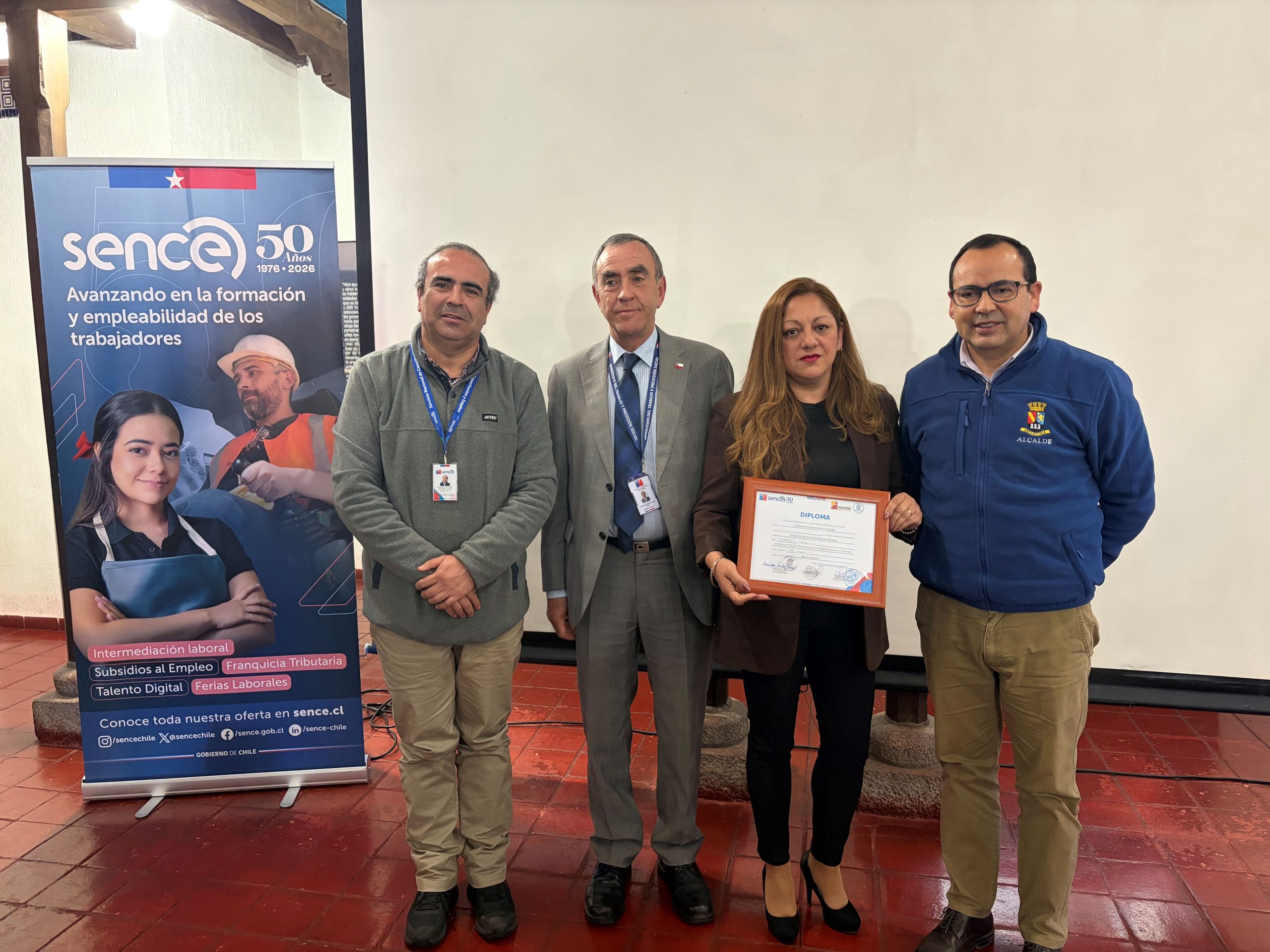 SENCE certifica a 34 mujeres de la Provincia de Diguillín, en cuidados de personas con dependencia.